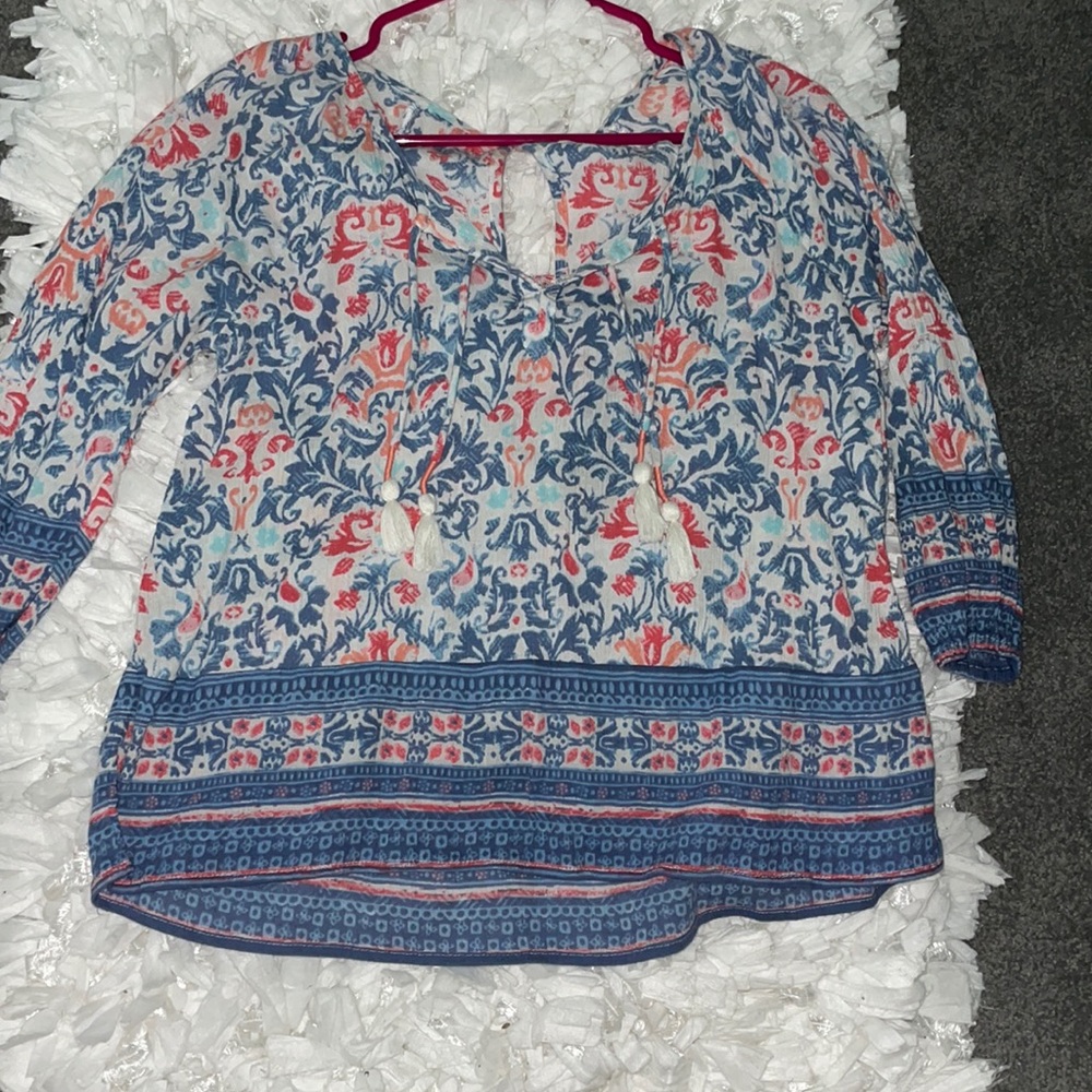 Size Small Hollister Blouse For Special Occasions